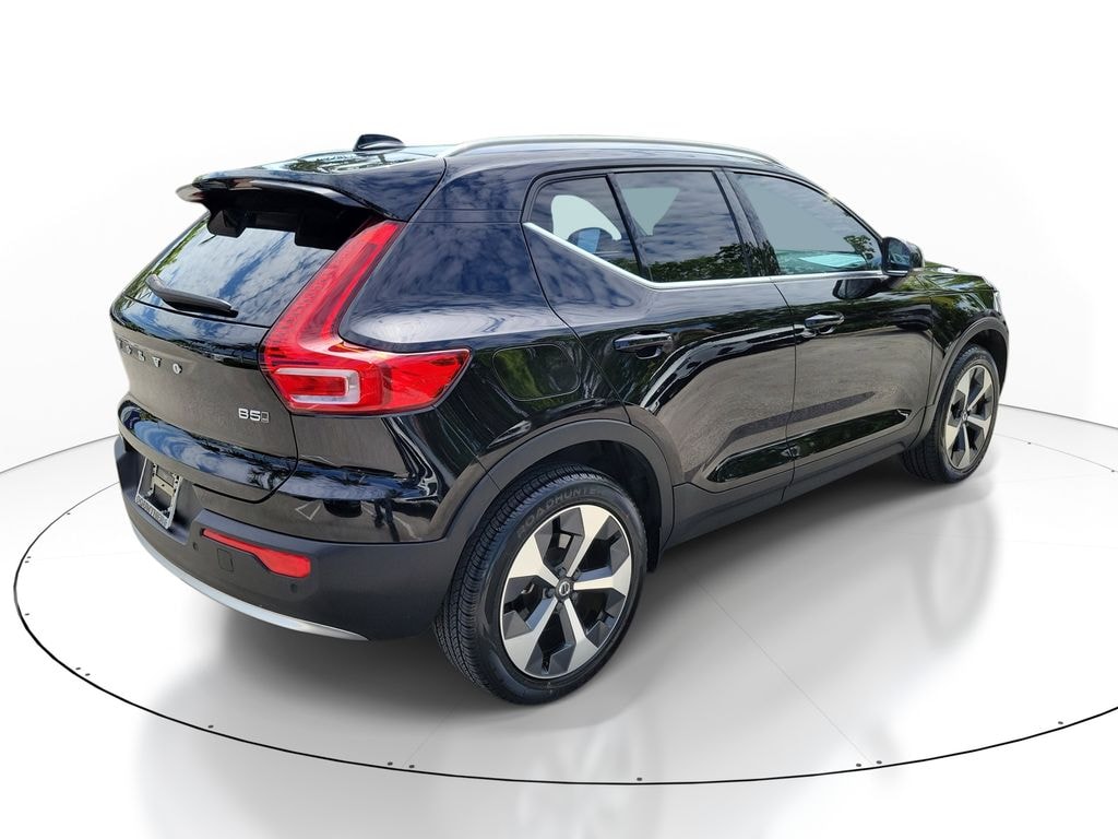 Used 2023 Volvo XC40 B5 AWD Plus Bright SUV