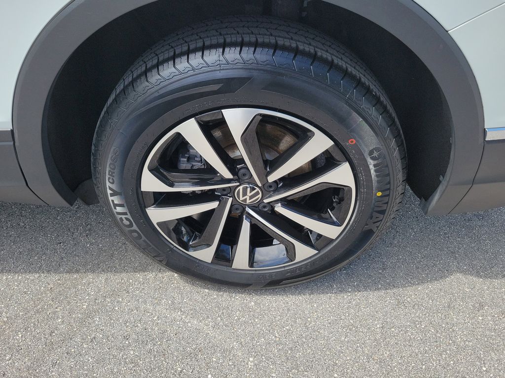 2023 Volkswagen Tiguan S - Photo 8