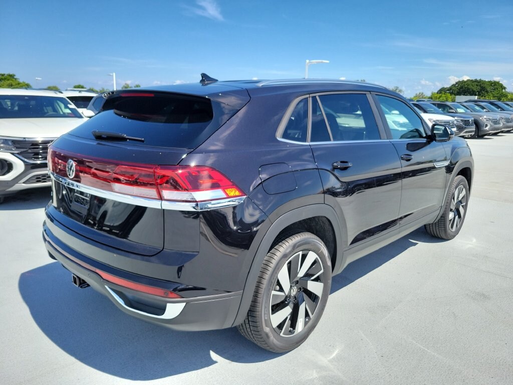 New 2026 Volkswagen Atlas Cross Sport SE w/Technology SUV