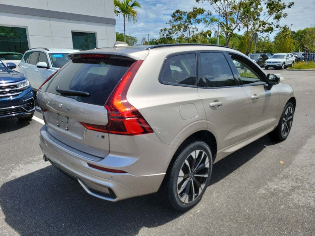 New 2026 Volvo XC60 B5 Plus SUV