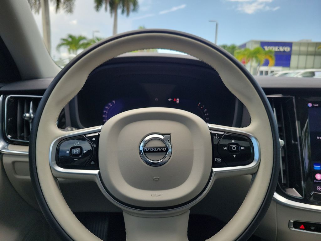 2024 Volvo S60 Plus - Photo 22