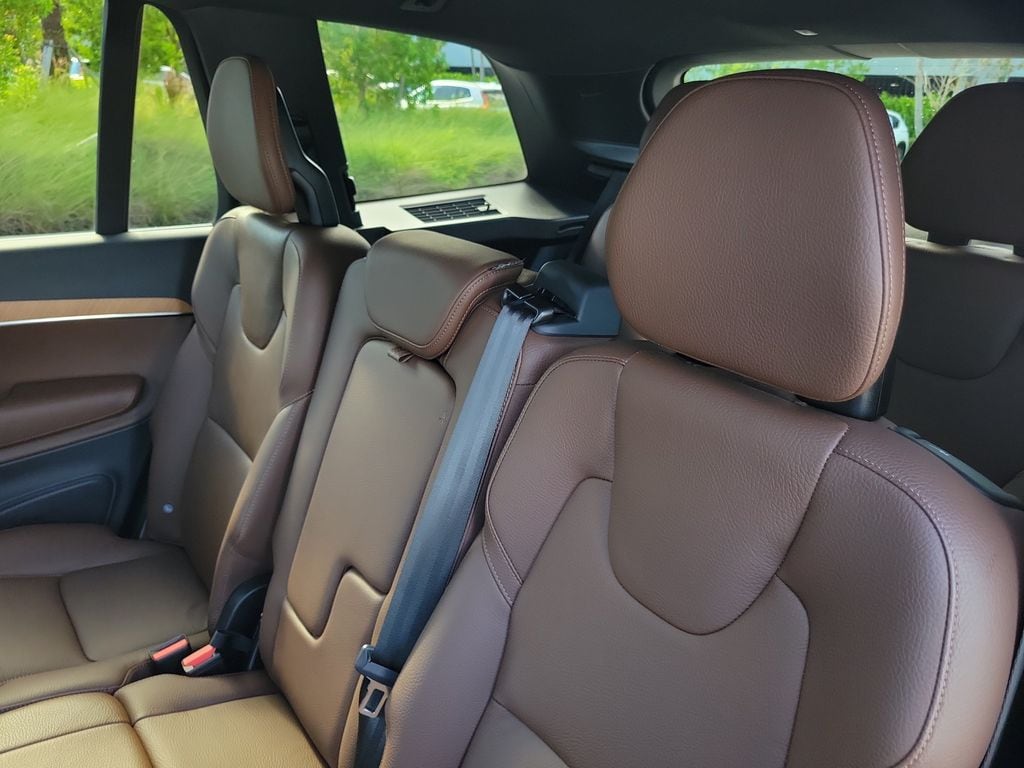 2023 Volvo XC90 Plus - Photo 12