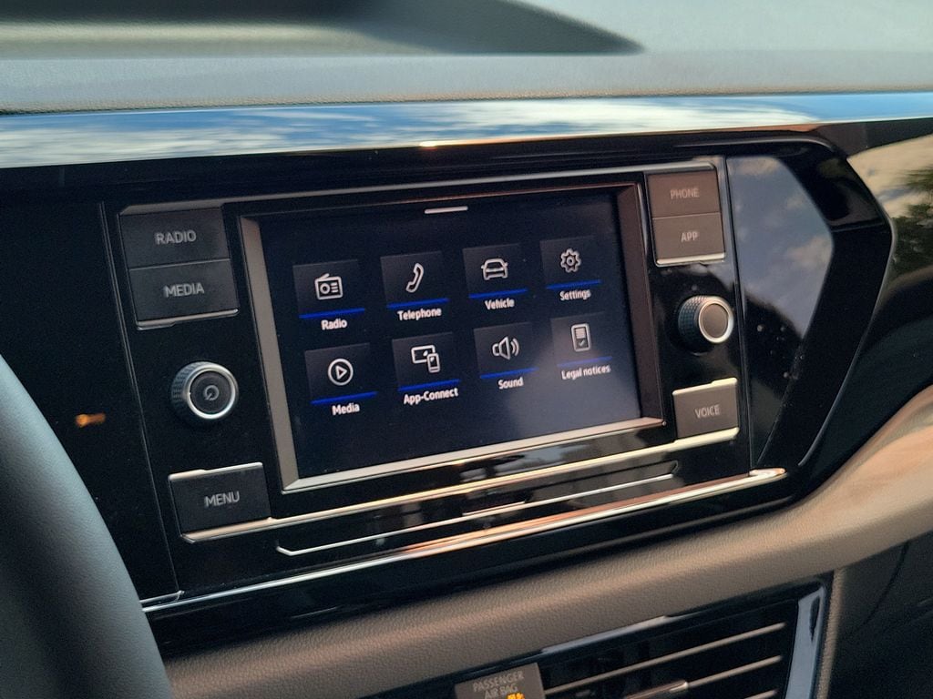 2024 Volkswagen Taos S - Photo 27