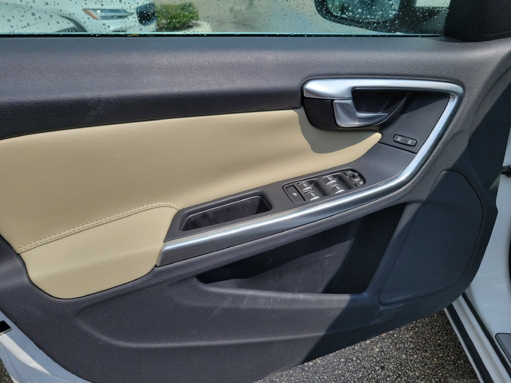 2017 Volvo S60 T5 Inscription - Photo 16