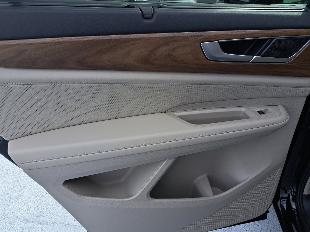 2026 Volkswagen Atlas SE w/Tech - Photo 9