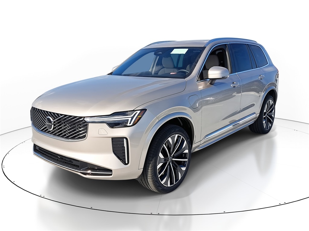 New 2026 Volvo XC90 plug-in hybrid T8 Core SUV
