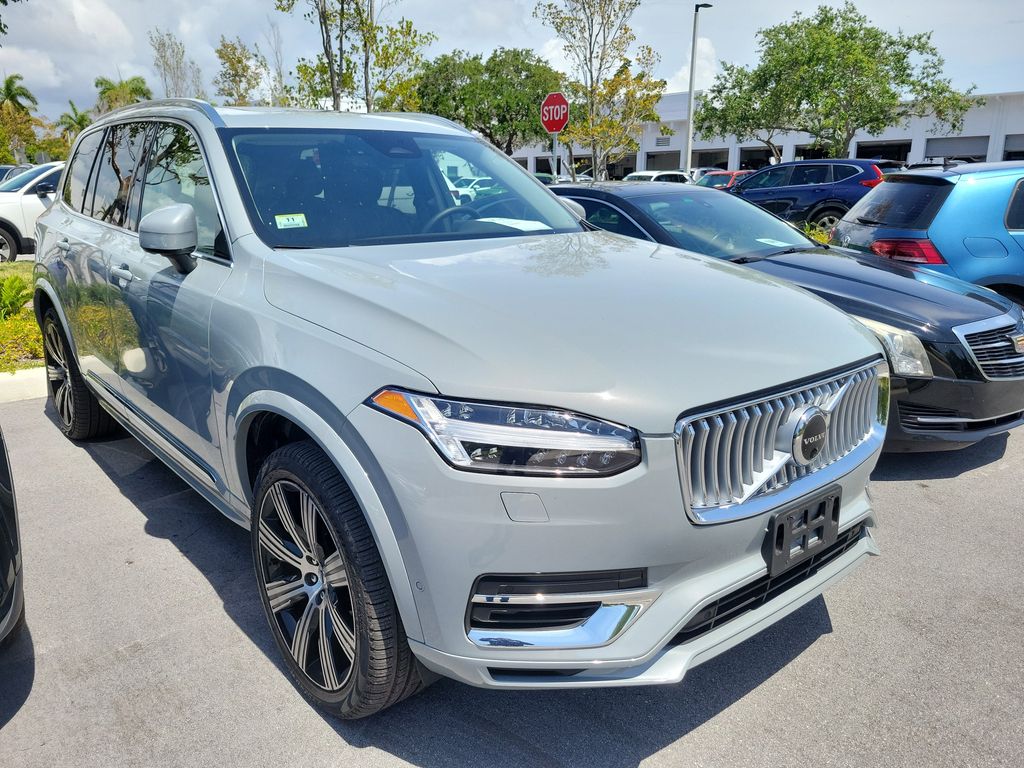 2025 Volvo XC90 T8 Recharge Plus Bright 7-Seat 4WD's photo