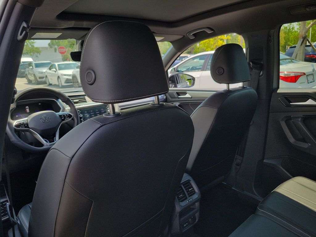 2023 Volkswagen Tiguan SE R-LINE BLACK - Photo 14