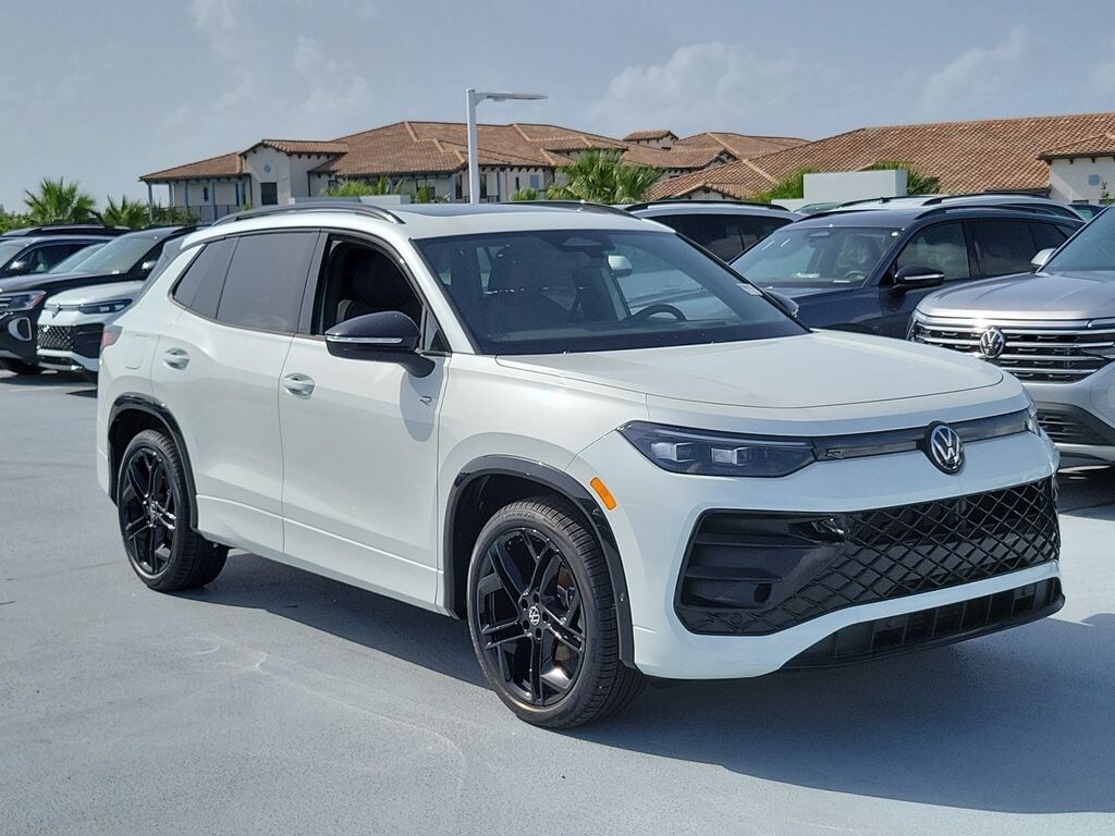 New 2026 Volkswagen Tiguan 2.0T SE R-Line Black SUV