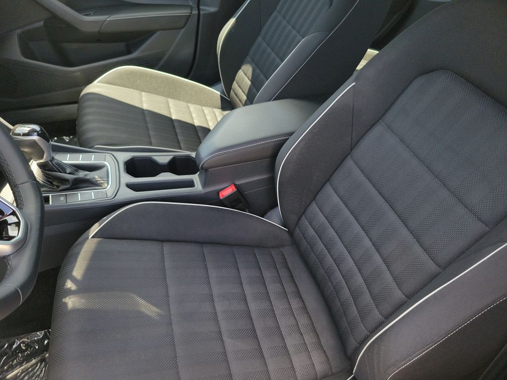 2023 Volkswagen Jetta Sport - Photo 21