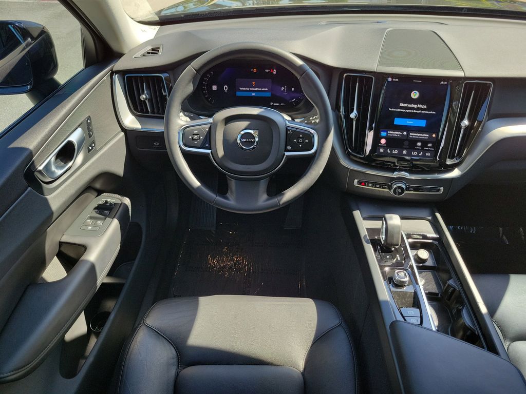 2024 Volvo XC60 Core - Photo 14