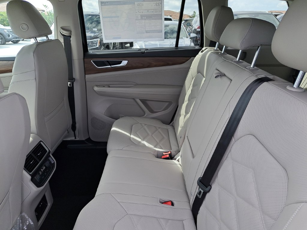 2026 Volkswagen Atlas SE w/Tech - Photo 12