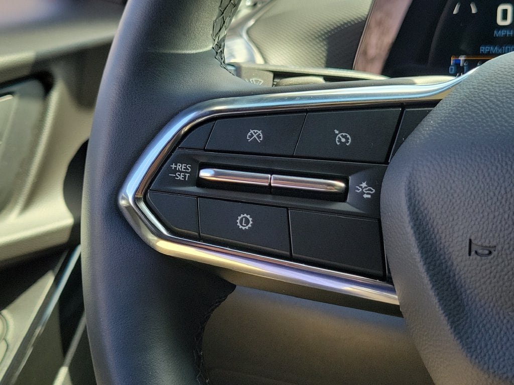 2027 Chevrolet Equinox LT - Photo 25