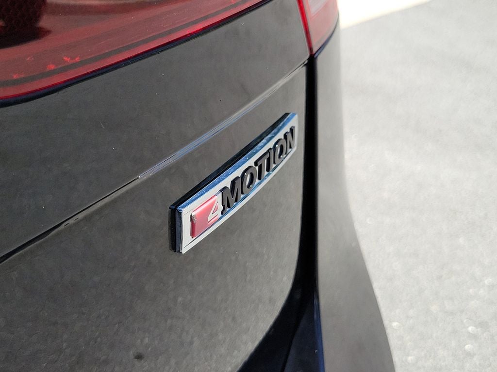 2021 Volkswagen Tiguan SE - Photo 11