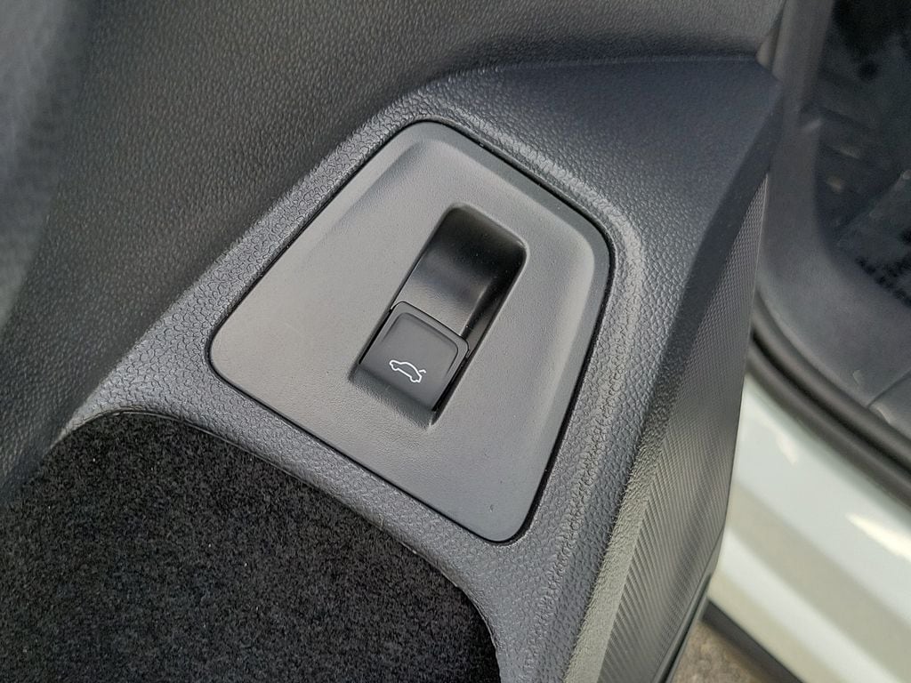 2024 Volkswagen Tiguan SE - Photo 19