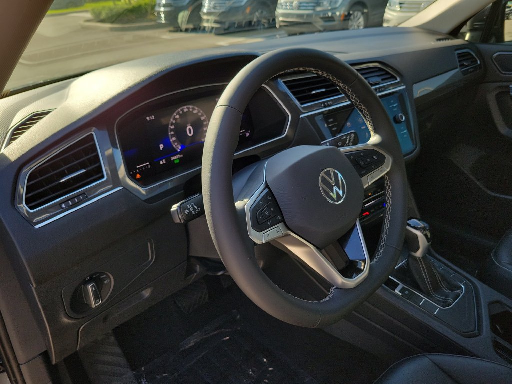 2024 Volkswagen Tiguan SE - Photo 21