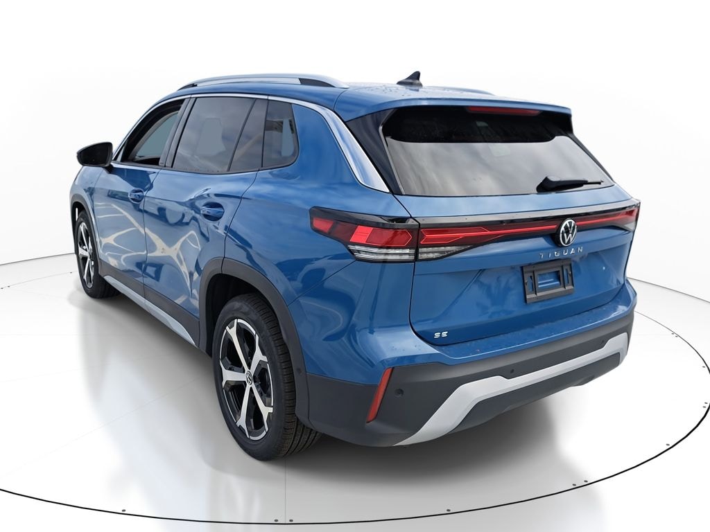 New 2026 Volkswagen Tiguan 2.0T SE SUV