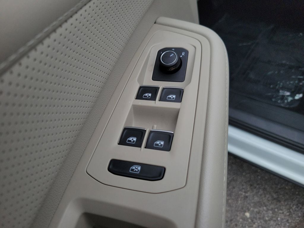 2024 Volkswagen Atlas SE - Photo 17