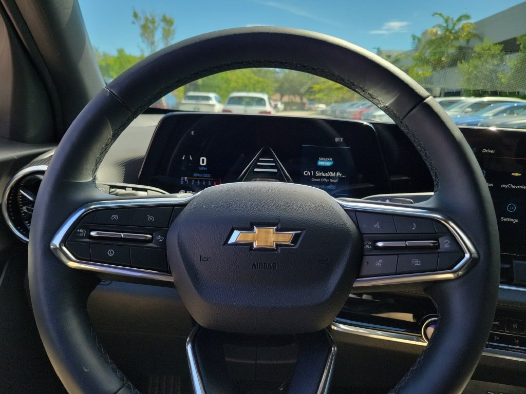 2027 Chevrolet Equinox LT - Photo 24