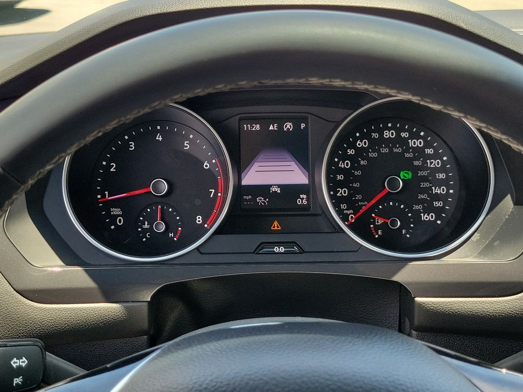 2021 Volkswagen Tiguan SE - Photo 30