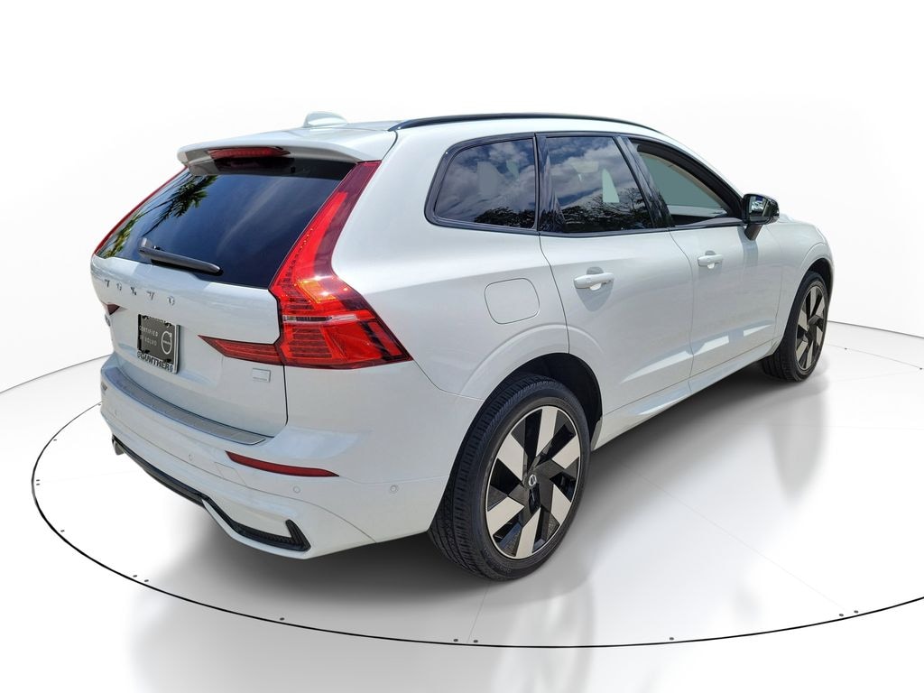 Used 2024 Volvo XC60 plug-in hybrid T8 Plus Dark SUV