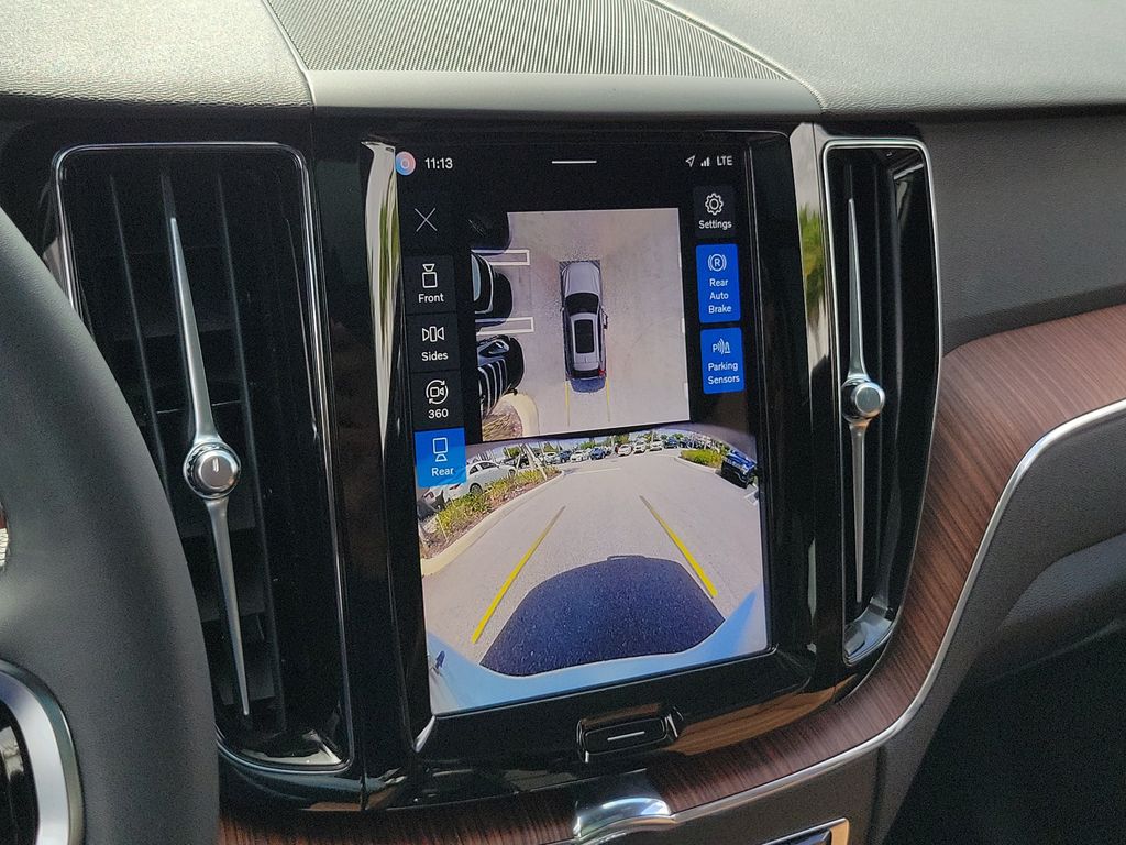 2024 Volvo XC60 Plus - Photo 29