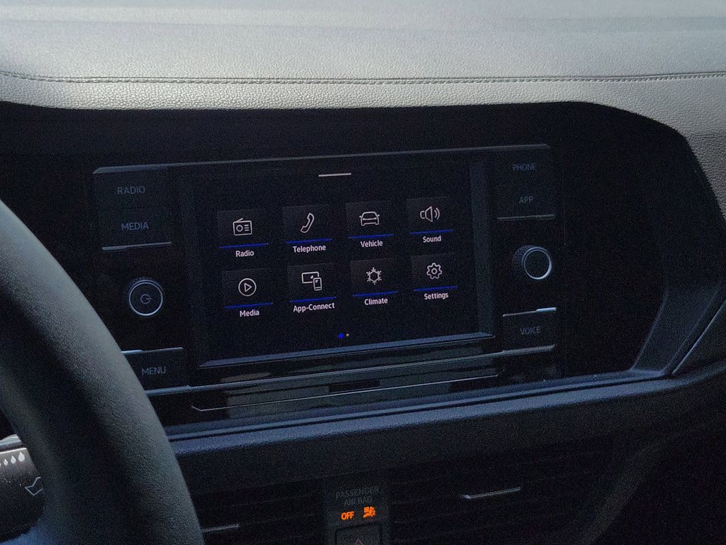 2023 Volkswagen Jetta SE - Photo 28