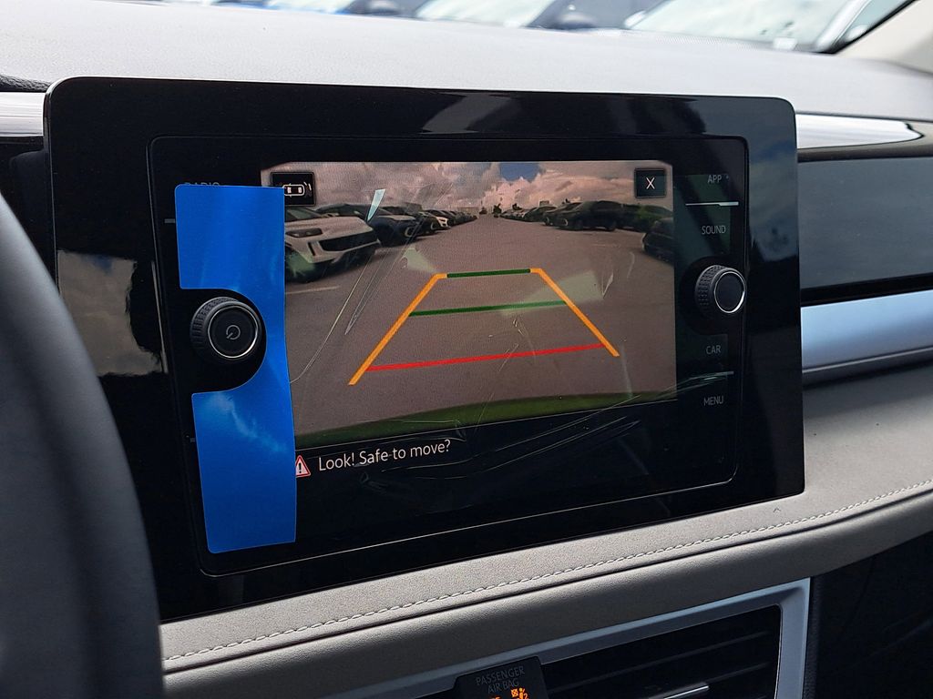 2025 Volkswagen Taos SE - Photo 27