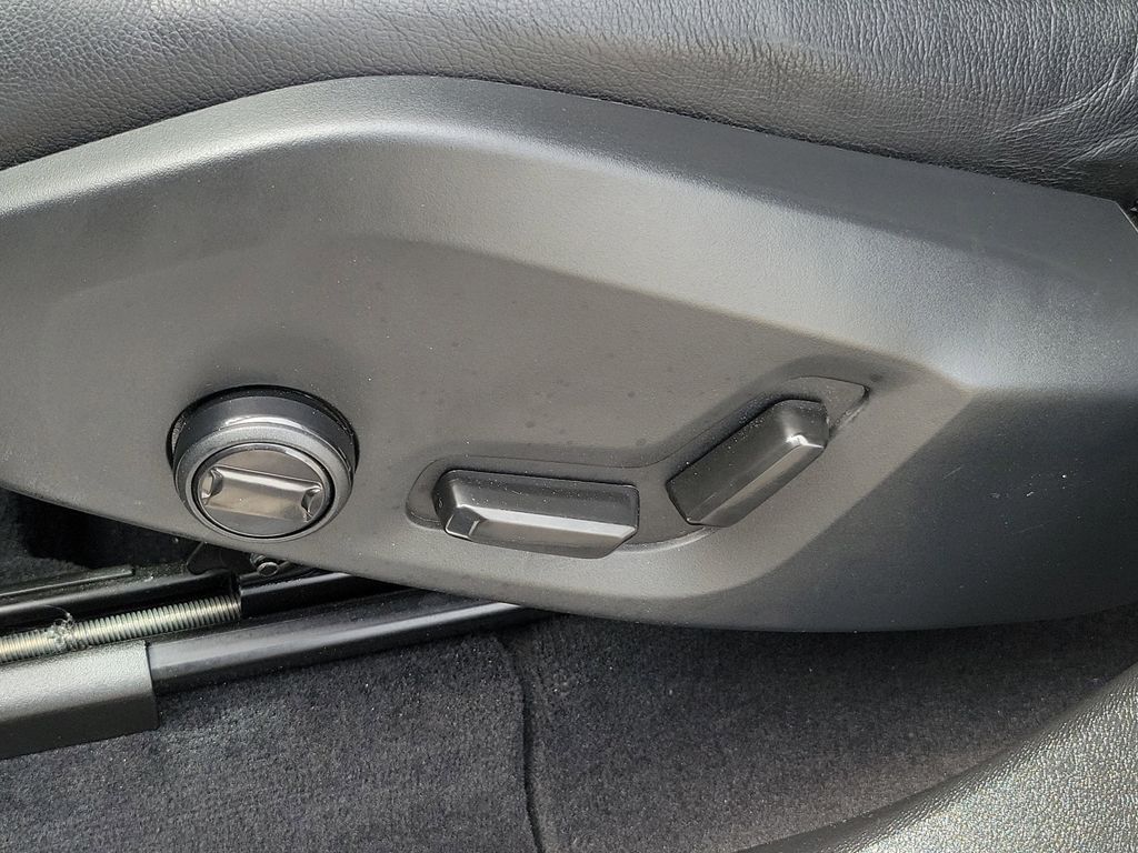 2024 Volvo XC60 Core - Photo 22