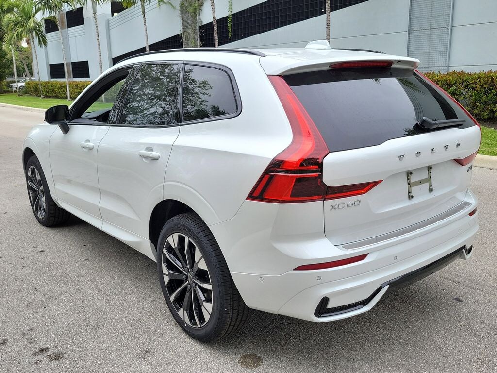 New 2026 Volvo XC60 B5 Plus SUV