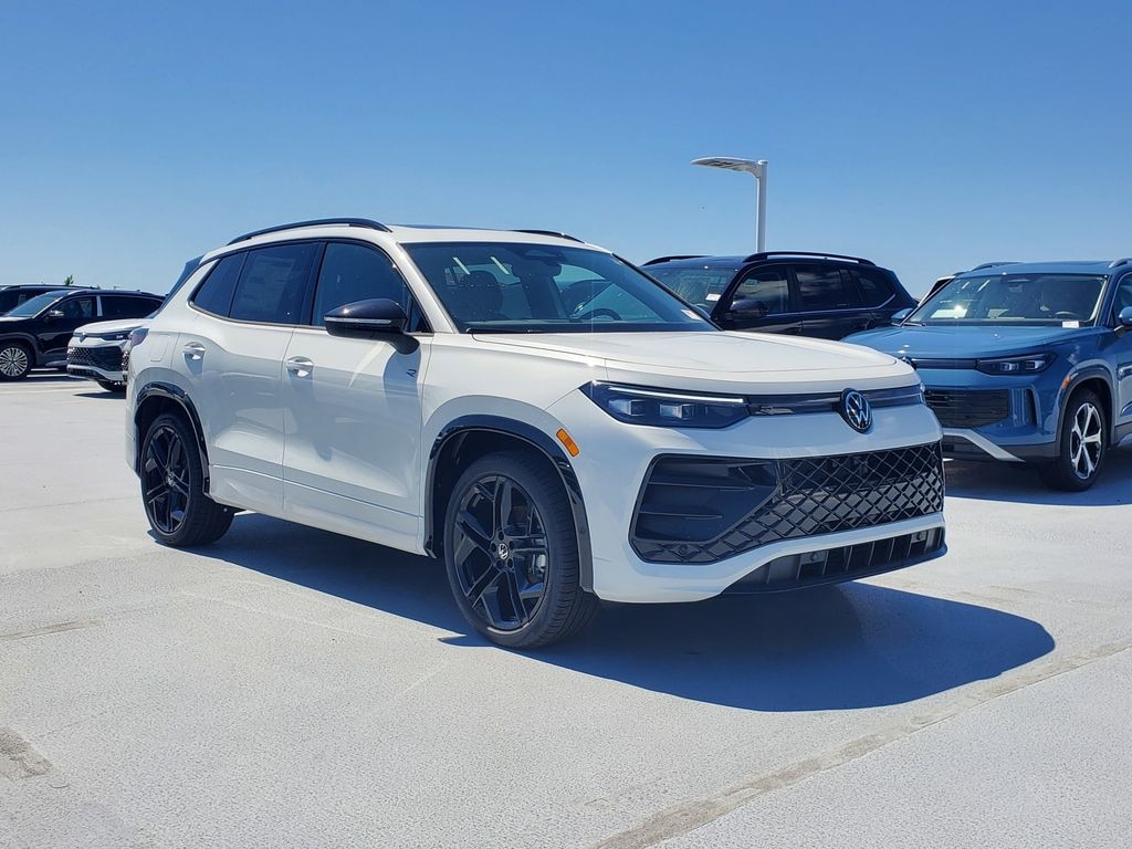 New 2026 Volkswagen Tiguan 2.0T SE R-Line Black SUV