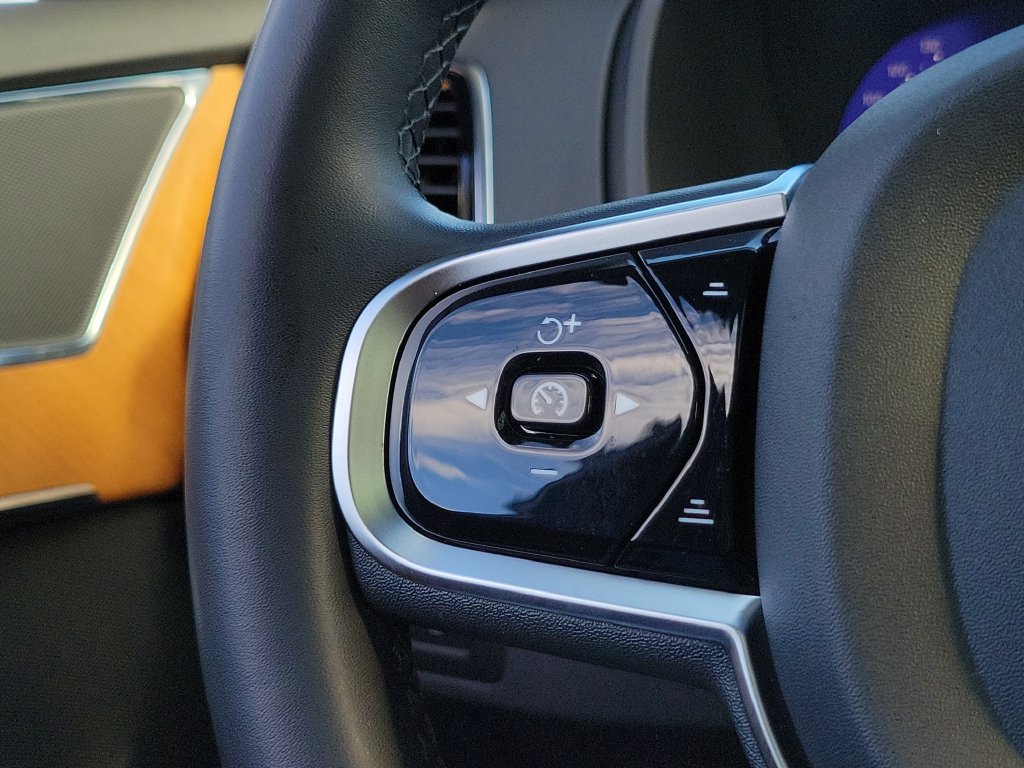2023 Volvo XC90 Plus - Photo 25