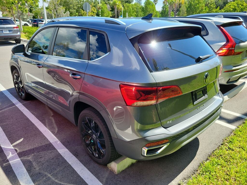 Certified 2022 Volkswagen Taos 1.5T SE SUV