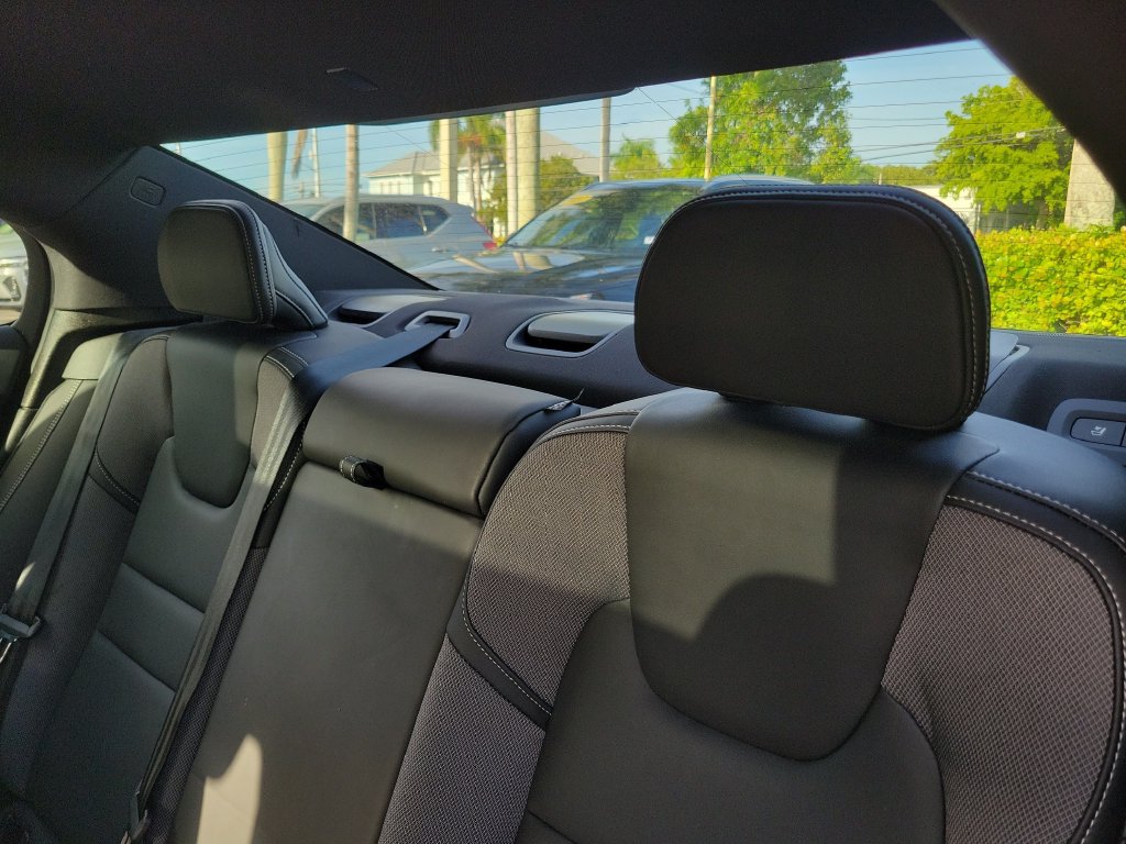 2024 Volvo S60 Plus - Photo 10