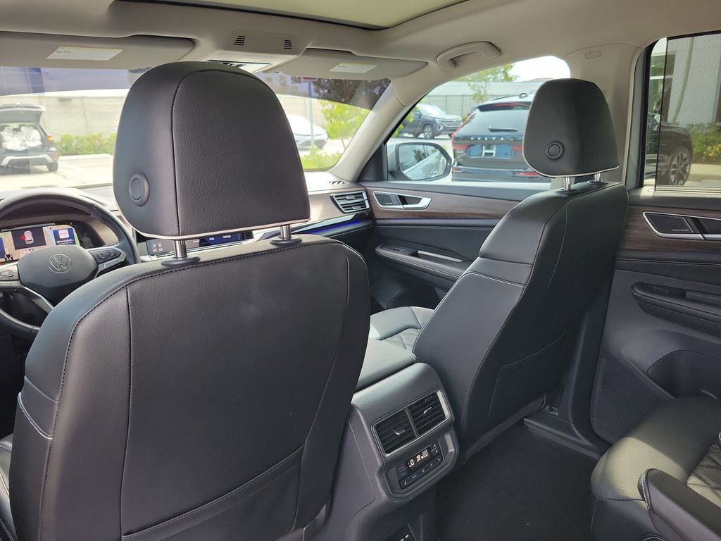 2024 Volkswagen Atlas SEL Premium R-Line - Photo 14