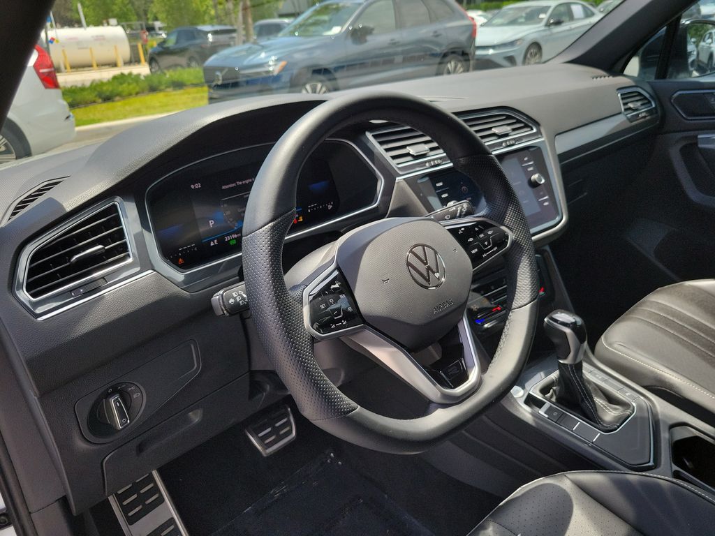 2023 Volkswagen Tiguan SE R-LINE BLACK - Photo 19