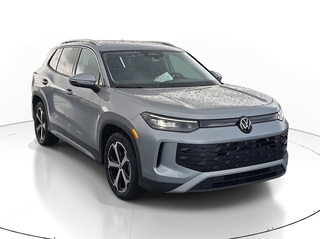 2026 Volkswagen Tiguan SE's photo