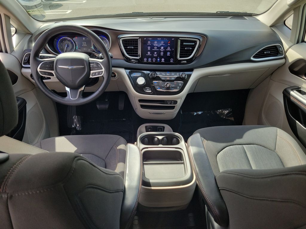 2019 Chrysler Pacifica Touring Plus - Photo 14