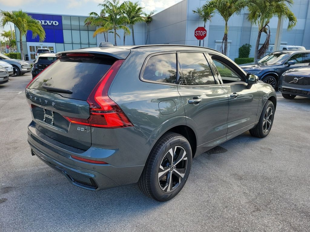 New 2026 Volvo XC60 B5 Core SUV