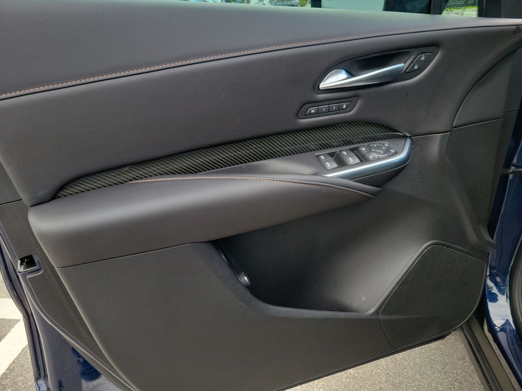 2022 Cadillac XT4 Sport - Photo 17