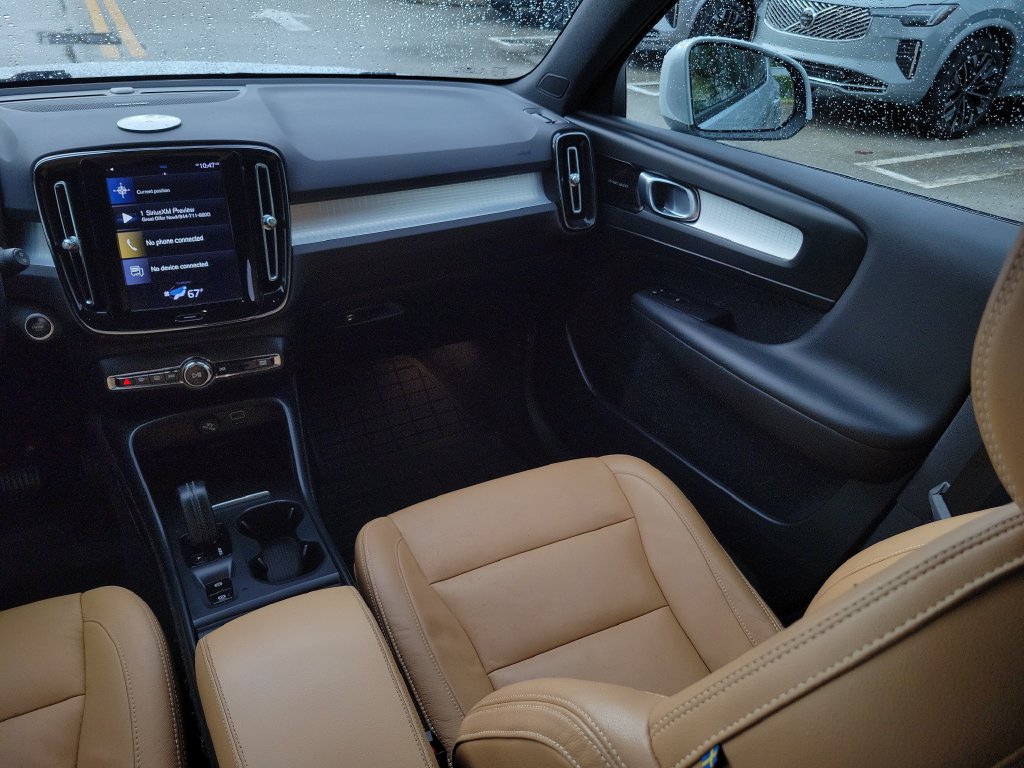 2019 Volvo XC40 Momentum - Photo 16