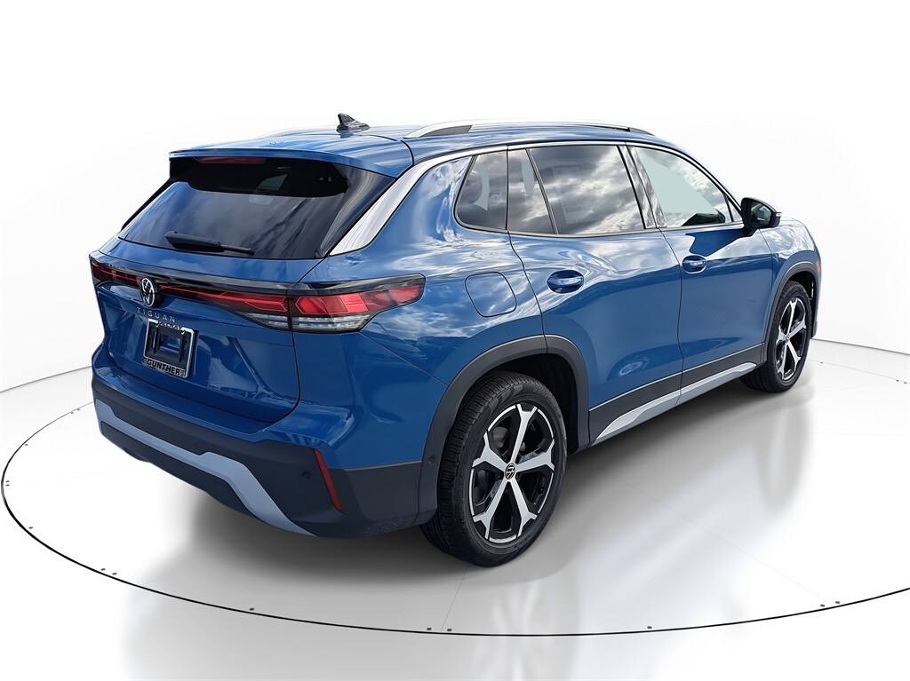 New 2026 Volkswagen Tiguan 2.0T SE SUV