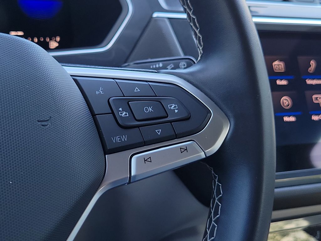 2023 Volkswagen Tiguan SE R-LINE BLACK - Photo 25