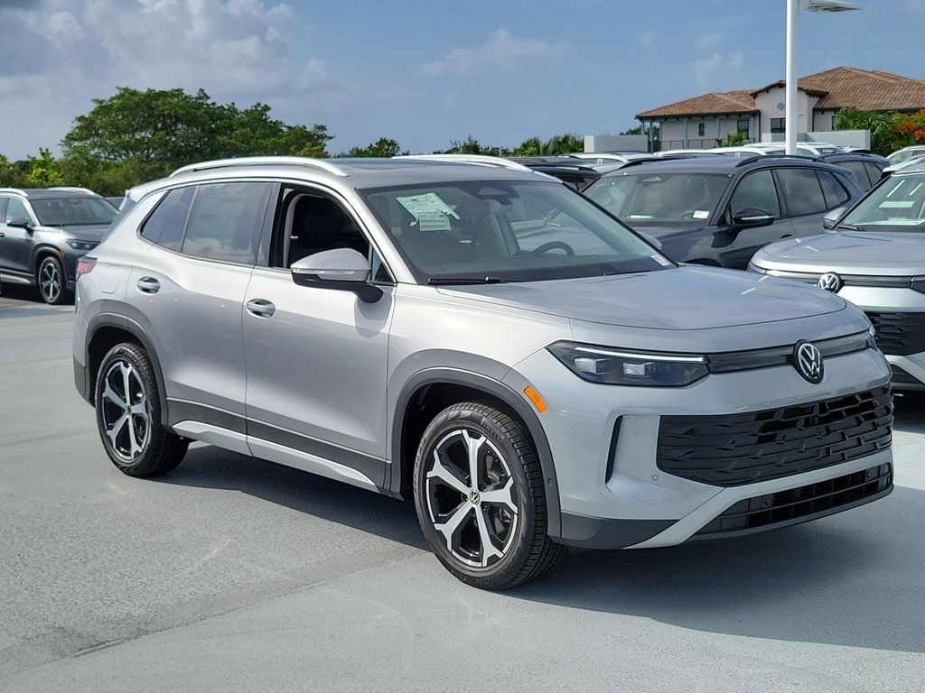 New 2026 Volkswagen Tiguan 2.0T SE SUV