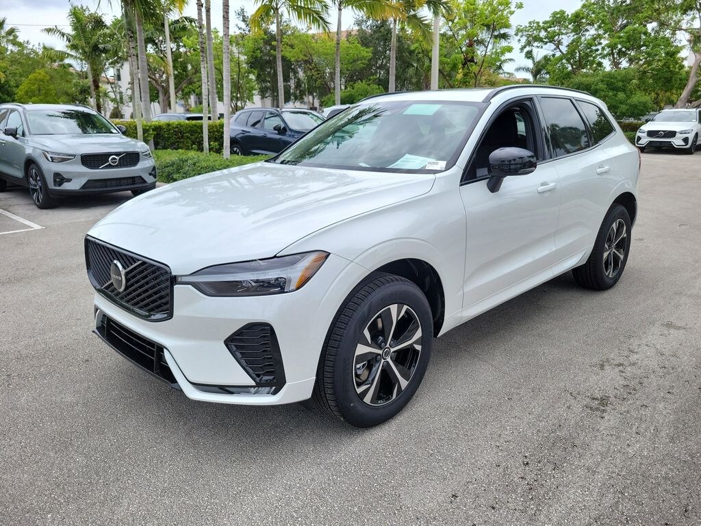 New 2026 Volvo XC60 B5 Core SUV