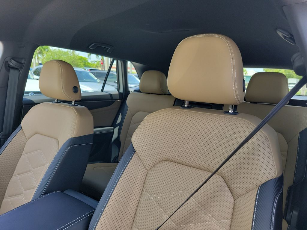 2024 Volkswagen Atlas Cross Sport SE - Photo 19