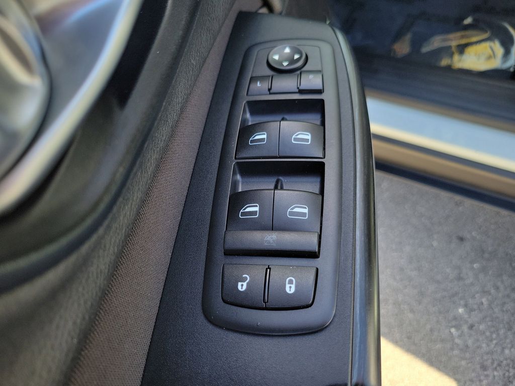 2016 Jeep Cherokee Sport - Photo 18