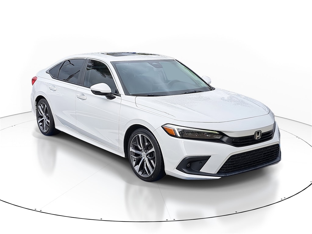 2022 Honda Civic Touring's photo