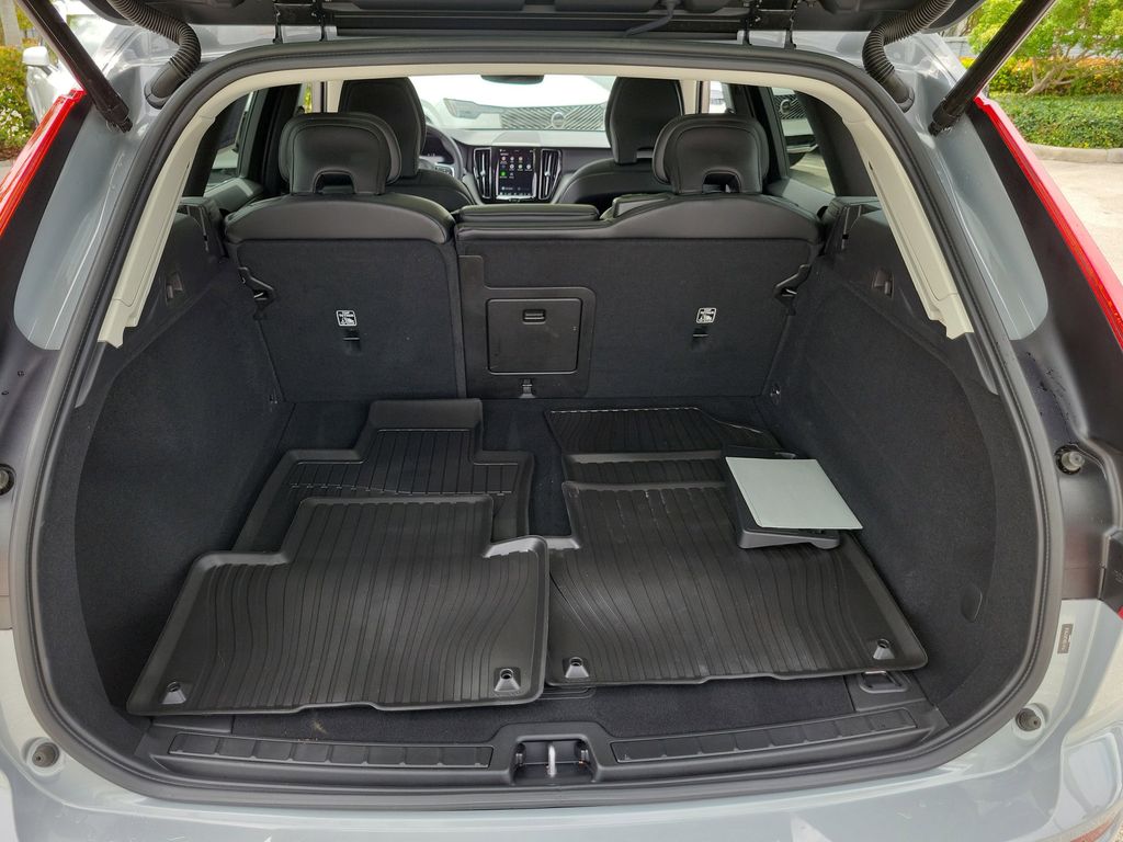 2024 Volvo XC60 Core - Photo 7
