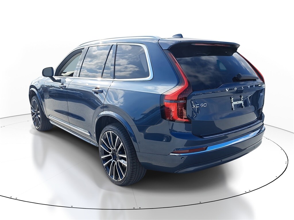 New 2026 Volvo XC90 B5 Ultra 7-Seater SUV